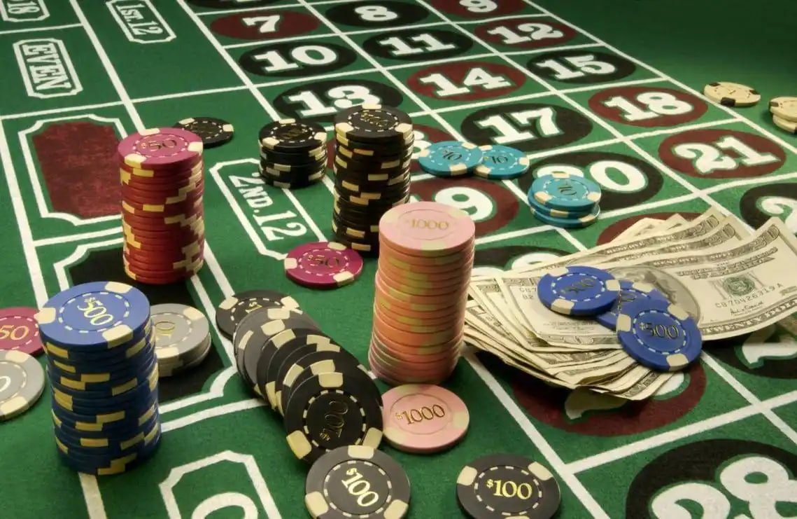 Giao diện slot online v8win với chủ đề đa dạng từ thiên nhiên đến cổ điển